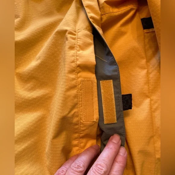 Columbia jacket with Telluride stitched on back, men’s size large. - Picture 8 of 11